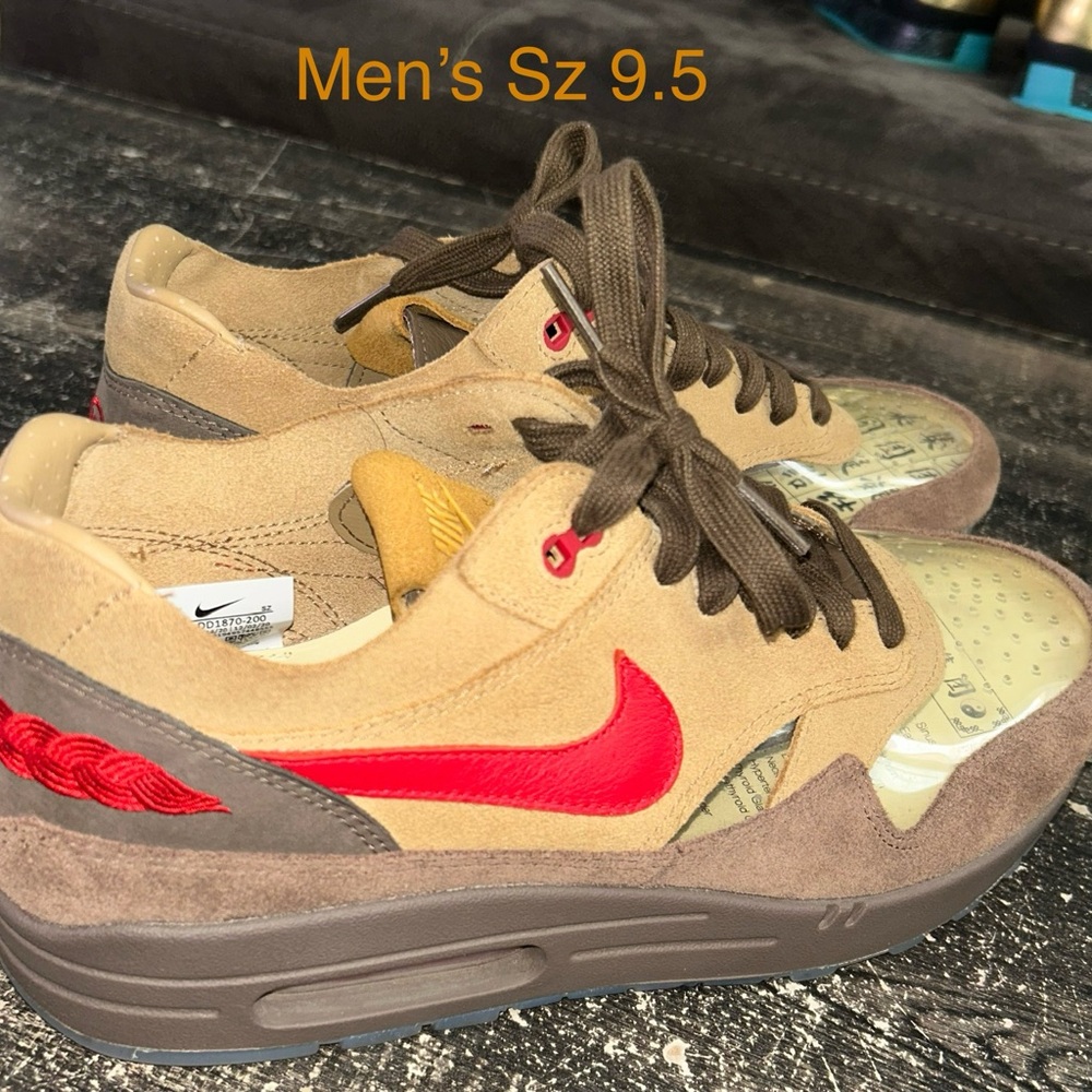 Men’s size 9.5 AirMax 1 - CLOT, Kiss of Death